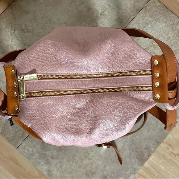 NWT LAST ONE RARE Valentina Sling Backpack Real Italian Leather Convertible Bag - Picture 14 of 16